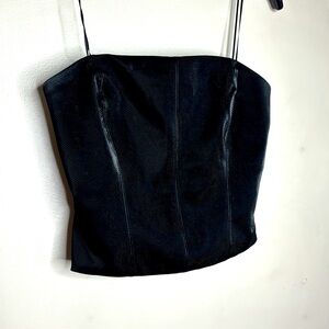 Kirious | Black Snakeskin STYLE cropped Fitted Top | Back Zippper | Trendy SZ M